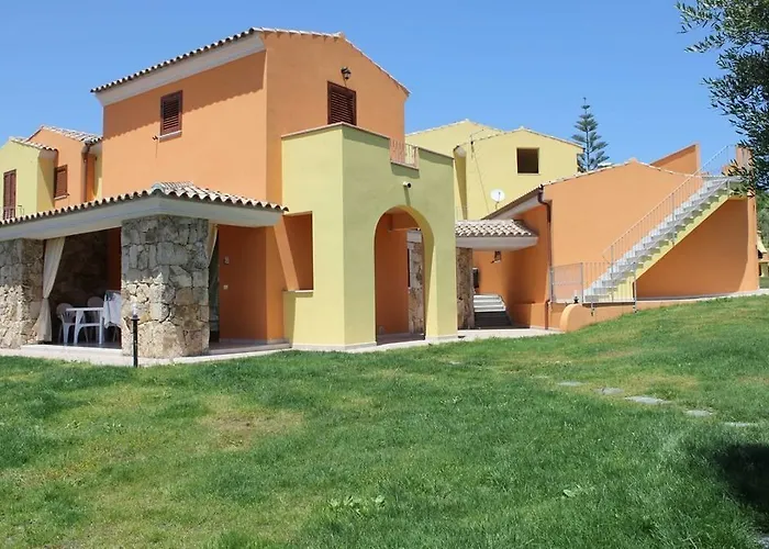 Sardegnasummer Li Cuppulati سان تيودورو
